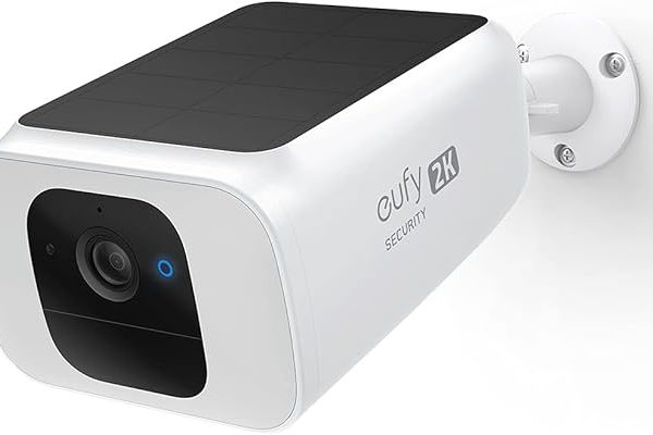 eufy security S230 SoloCam S40 Wireless Outdoor Security Camera with WiFi, Headlight, Solar Panel, Solar Powered, 2K Resolution, IP67 Water Protection, Free Use